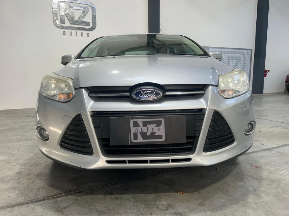 Ford Focus 2.0 SE Plus Mt — foto 3