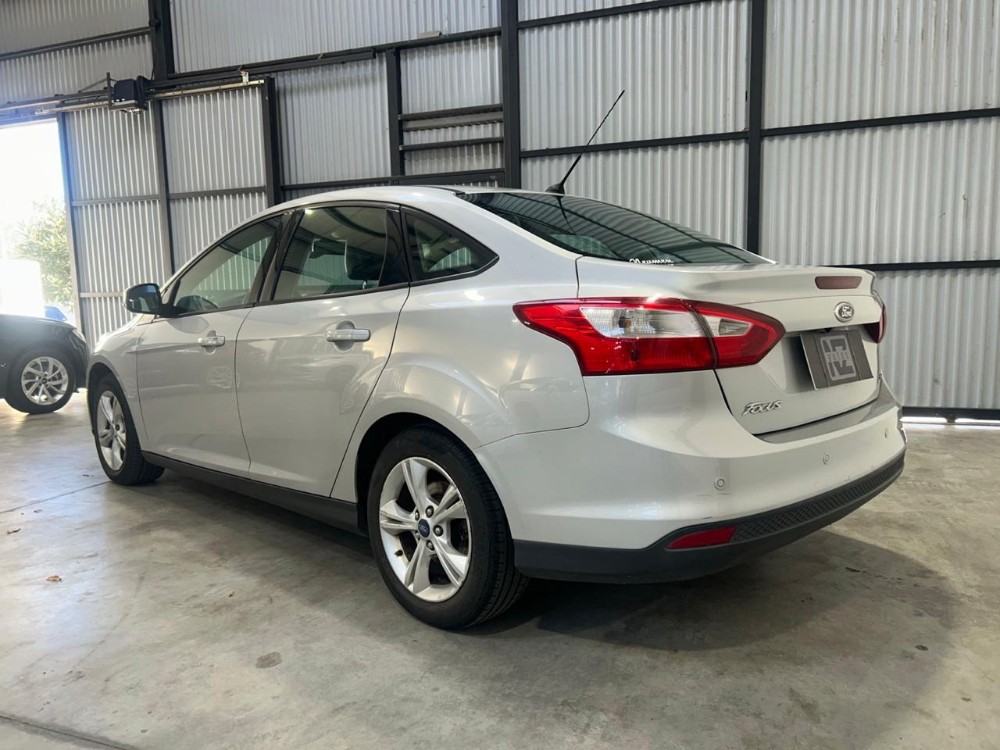 Ford Focus 2.0 SE Plus Mt — foto 5
