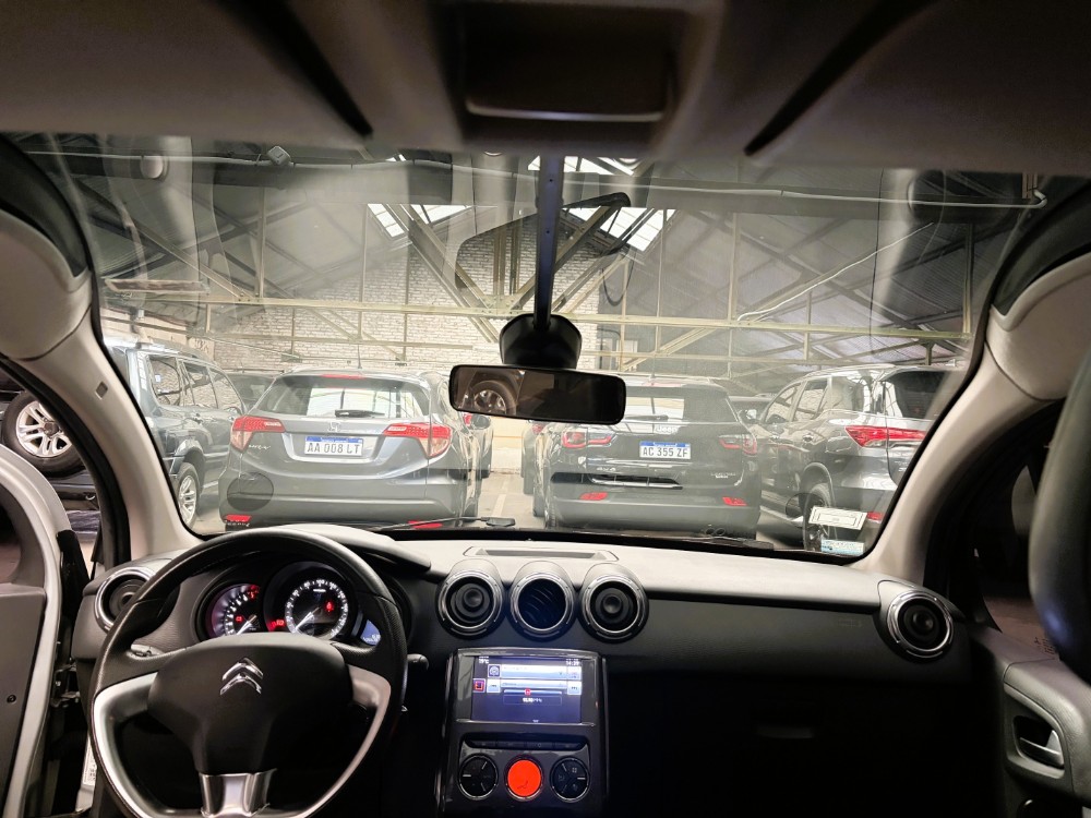 Citroën C3 VTI 115 AT6 SHINE AM18 — foto 8