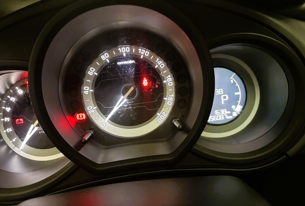 Citroën C3 VTI 115 AT6 SHINE AM18 — foto 11