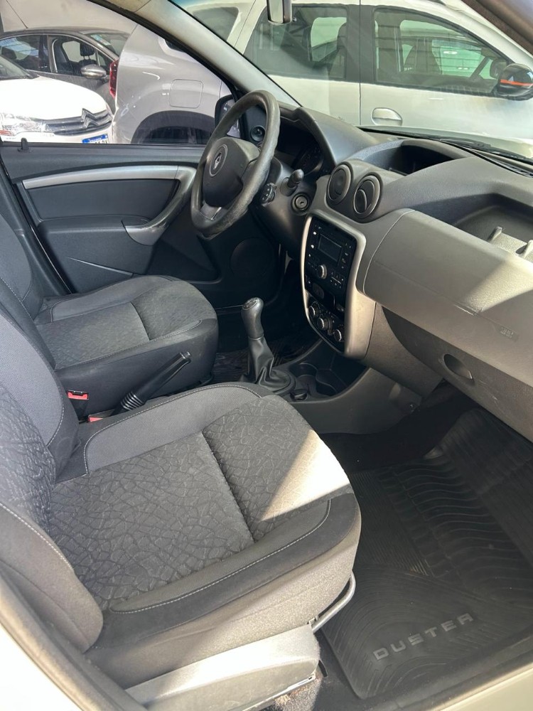 Renault Duster 1.6 Confort Plus 4x2 — foto 8