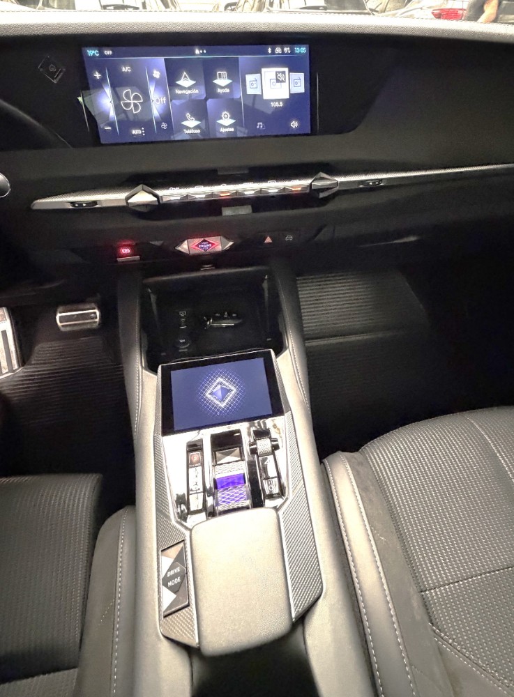 DS Automobiles DS4 ETOILE MY25 — foto 10