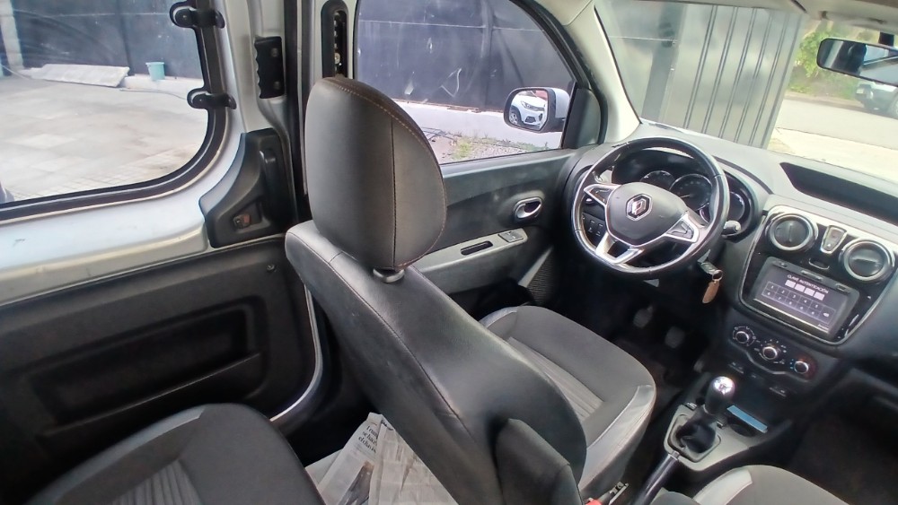 Renault KANGOO II VERSION PASAJEROS 1,6 Sce Zen 2024 — foto 7