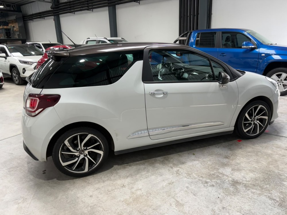 Citroën DS3 Sport Chic — foto 10