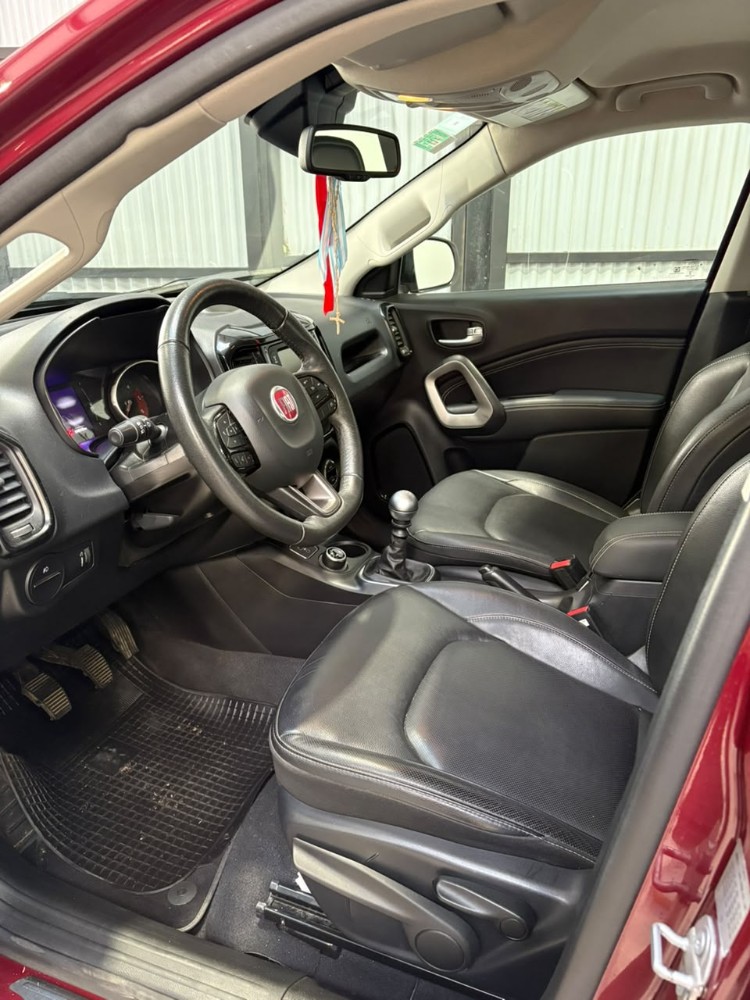 Fiat Toro 2.0 Freedom 4X4 — foto 10