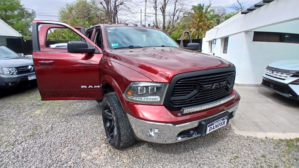 Ram 1500 PICK - UP D/C 5,7 V8 Hemi Laramie 4X4 Atx — foto 2