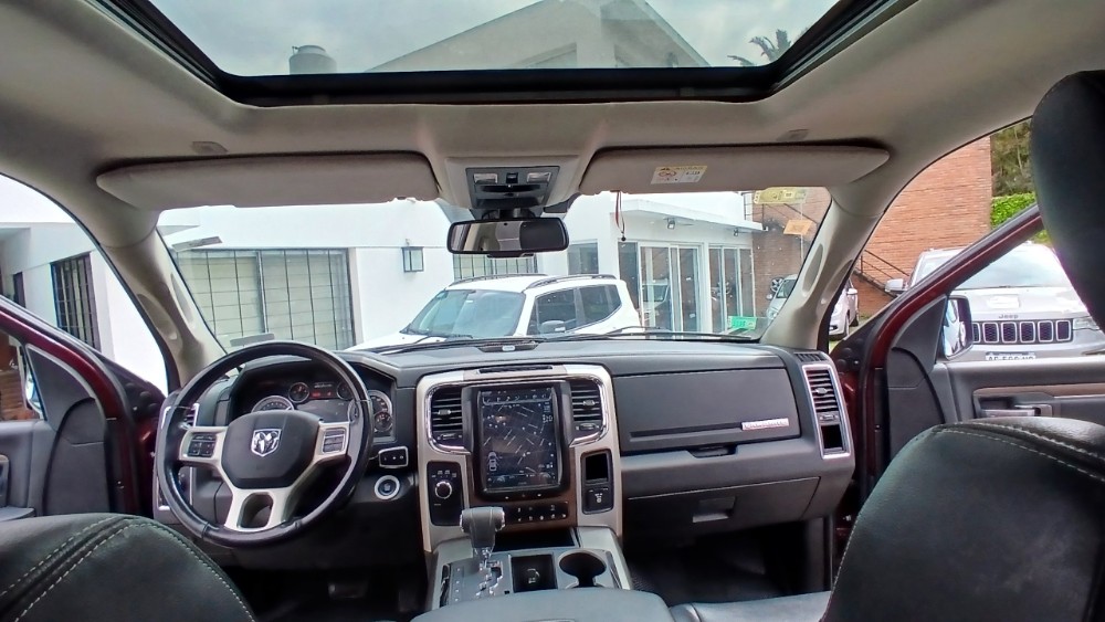 Ram 1500 PICK - UP D/C 5,7 V8 Hemi Laramie 4X4 Atx — foto 10