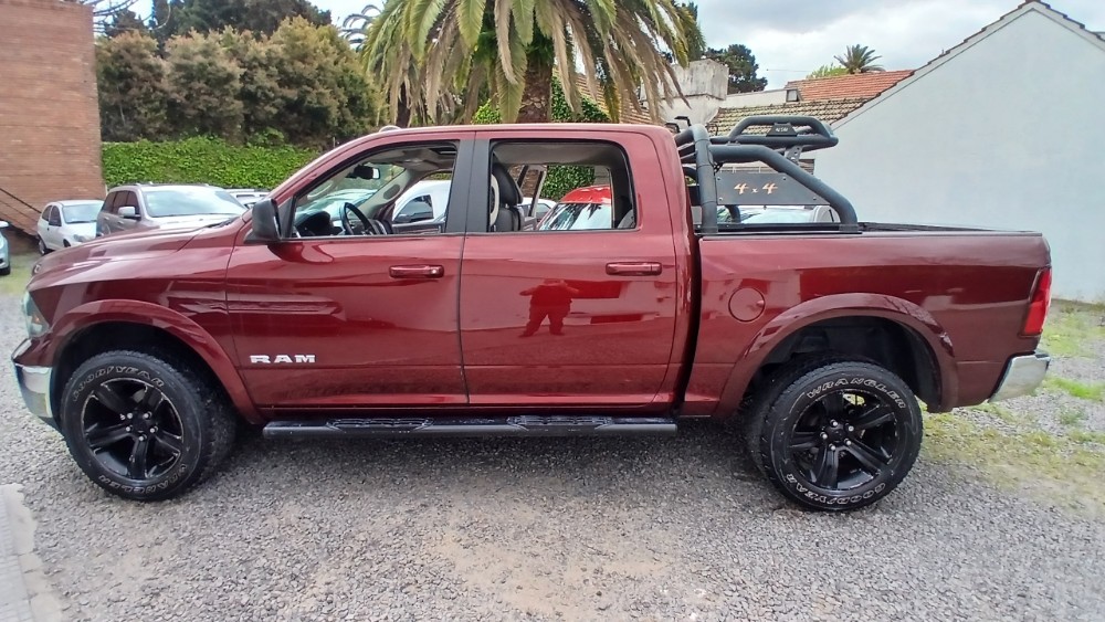 Ram 1500 PICK - UP D/C 5,7 V8 Hemi Laramie 4X4 Atx — foto 12