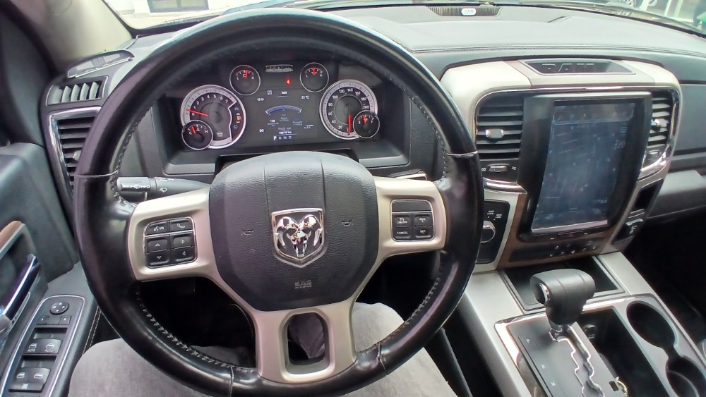 Ram 1500 PICK - UP D/C 5,7 V8 Hemi Laramie 4X4 Atx — foto 19
