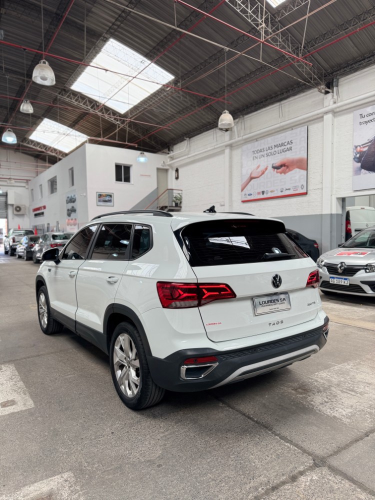 Volkswagen Taos Comfortline — foto 5