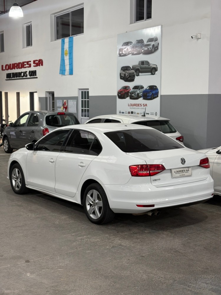 Volkswagen VENTO 4P 2,5 FSI Advance Plus Tipt — foto 3