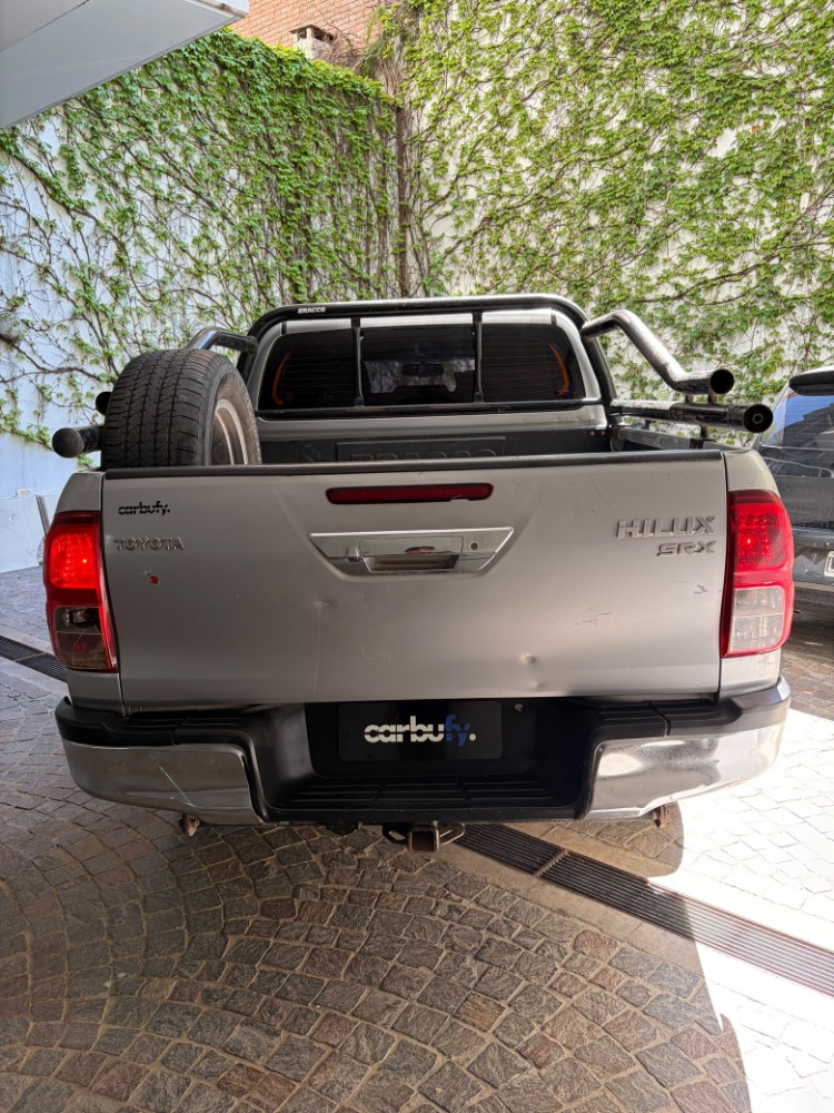 Toyota Hilux SRX 4x4 D/c 2.8 TDI 6 M/T manual — foto 5