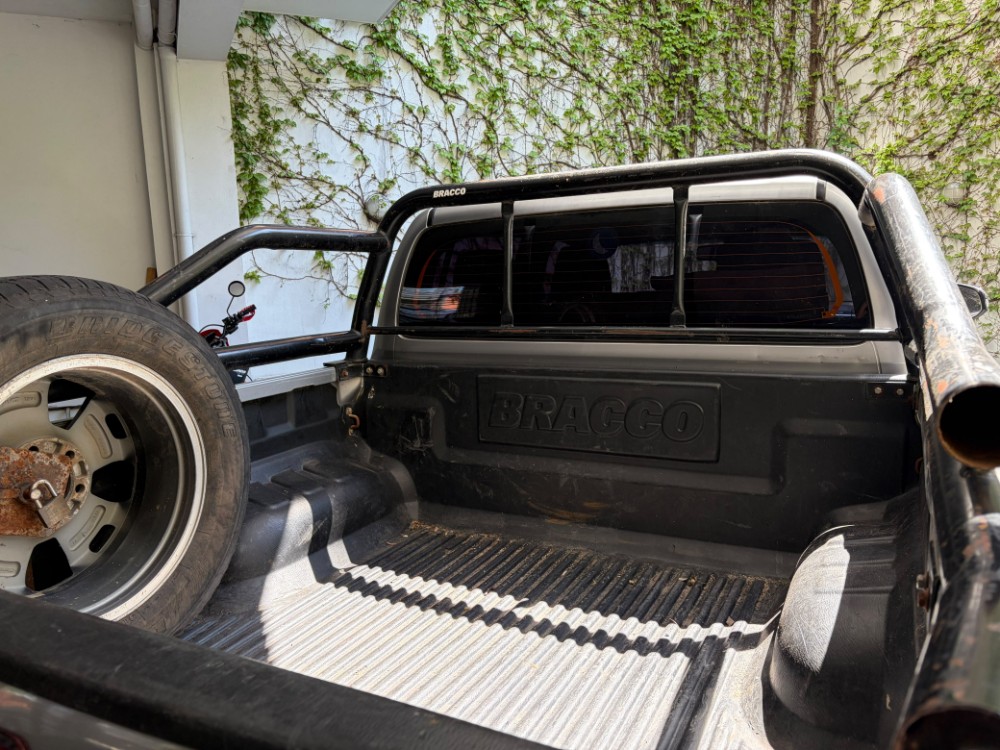 Toyota Hilux SRX 4x4 D/c 2.8 TDI 6 M/T manual — foto 6