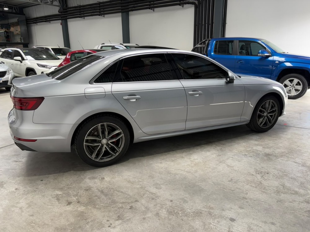 Audi A4 2.0 TFSI  — foto 7