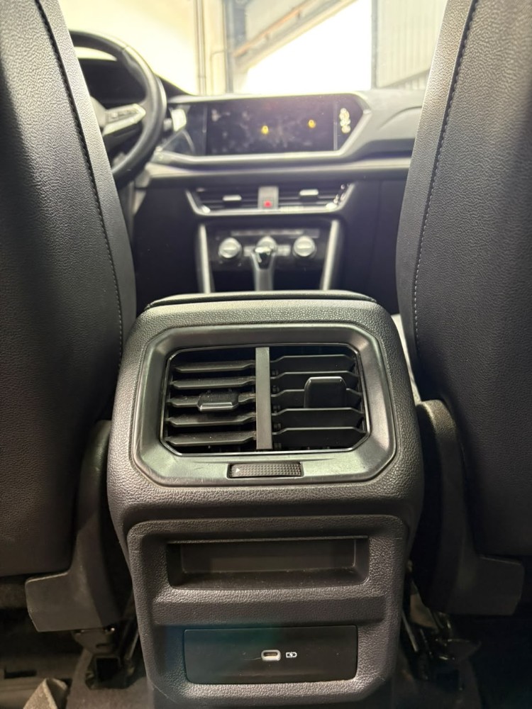 Volkswagen Taos 1.4 TSI 250 Highline At — foto 12
