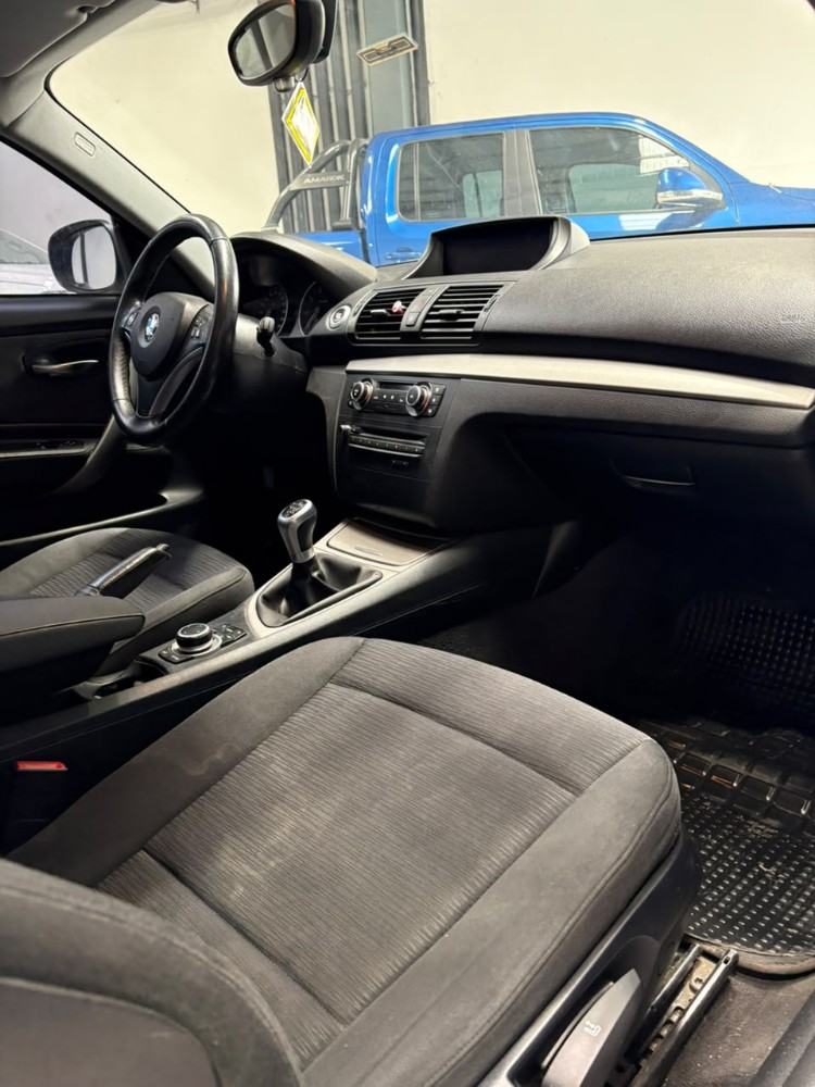 BMW Serie 1 116i 1.6 Mt — foto 15
