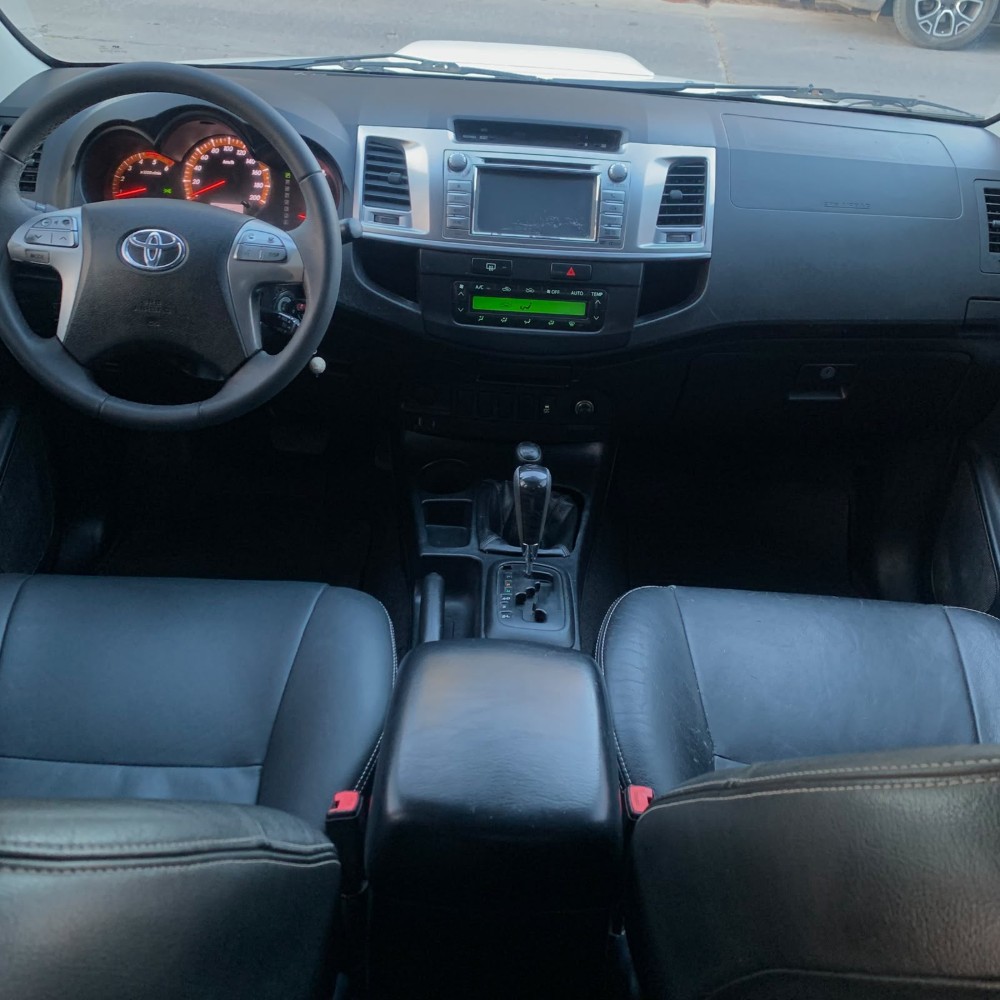 Toyota HILUX PICK - UP SRV 4X4 3.0 TDI AT — foto 10