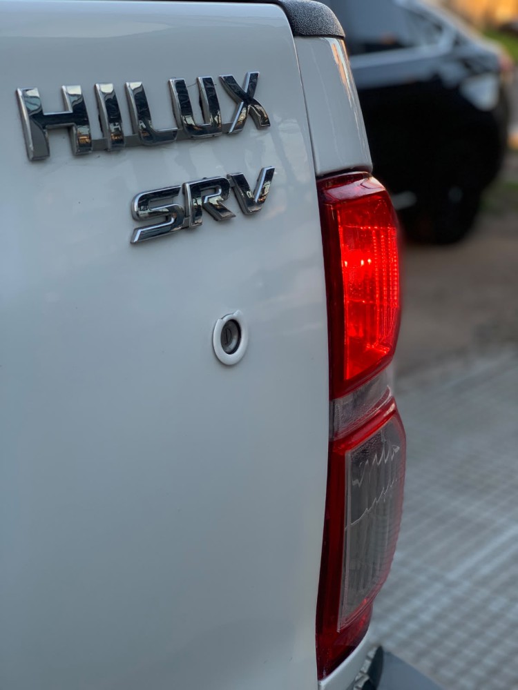Toyota HILUX PICK - UP SRV 4X4 3.0 TDI AT — foto 14